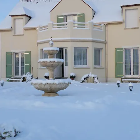 La Rotonde 77 Bed and Breakfast *