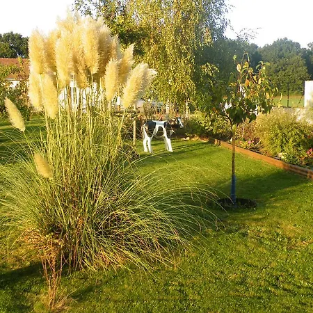 La Rotonde 77 Bed and Breakfast *