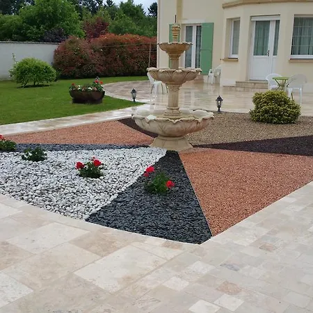 La Rotonde 77 Bed and Breakfast Μπαρμπιζόν