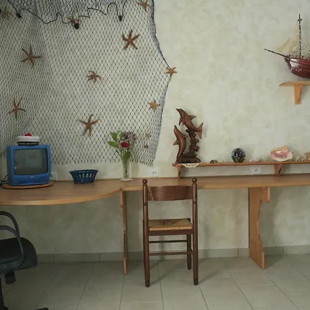 Bed and Breakfast La Rotonde 77 Μπαρμπιζόν