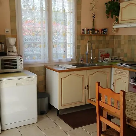 Bed and Breakfast La Rotonde 77 Μπαρμπιζόν